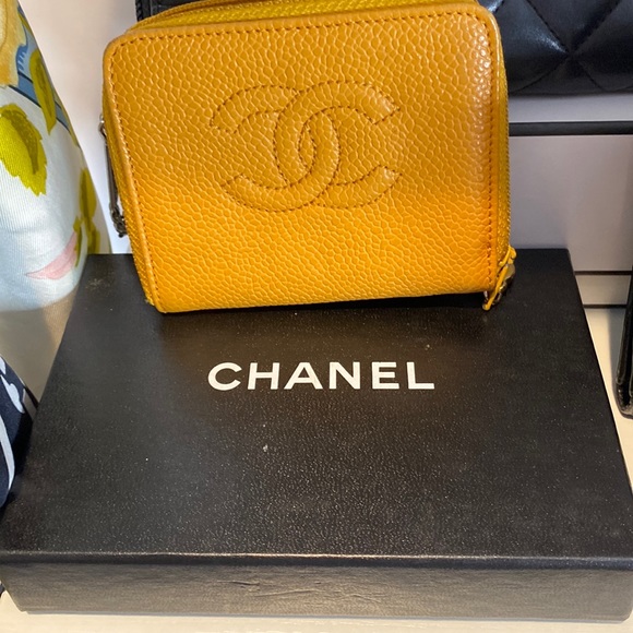 CHANEL Handbags - Chanel CC Zip Coin Purse Caviar Small Zippy Wallet Orange *Rare* Authentic
